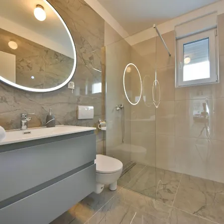 Villa Silencia By Interhome Maslenica