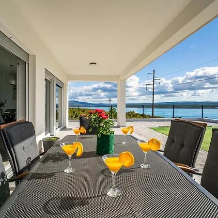 Villa Silencia By Interhome