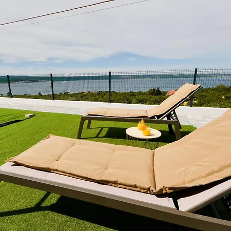 Silencia By Interhome * Maslenica