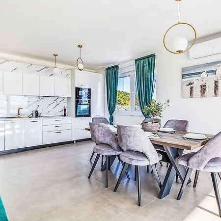 Silencia By Interhome Villa