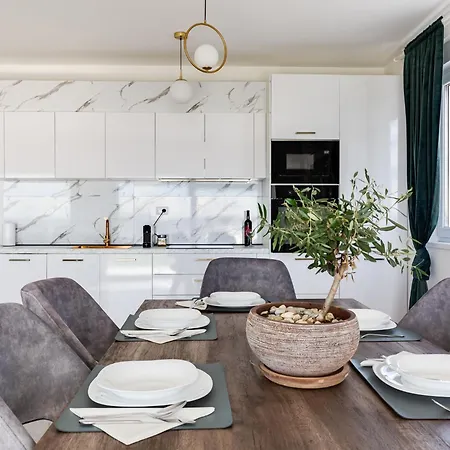 Silencia By Interhome Villa Maslenica