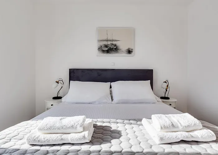 Silencia By Interhome Vila *