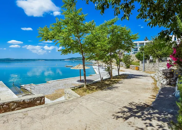 Silencia By Interhome Vila